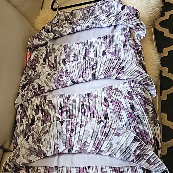 ESSENTIALS Strappy Pleated Layer Dress size 16 - Picture 6 of 7